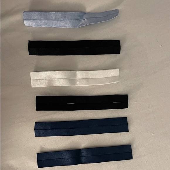 FREE WITH PURCHASE OF MATERNITY ITEM. Button Extenders - Picture 2 of 3